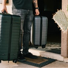 Vacay 2020: Μην ξεχάσεις να πάρεις αυτά τα προϊόντα μαζί σου στις διακοπές